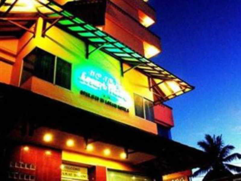Oyo 628 Losari Metro Makassar Exterior photo