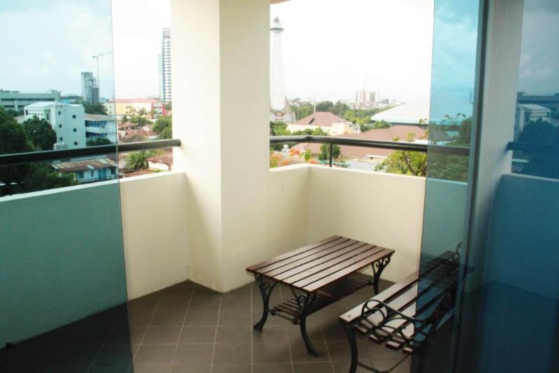 Oyo 628 Losari Metro Makassar Exterior photo